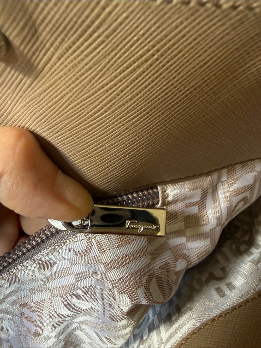 Salvatore Ferragamo grey Leather Double Handles Tote Bag - Picture 13 of 13